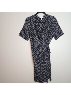 Motherhood Maternity wrap dress sz XL short sleeve